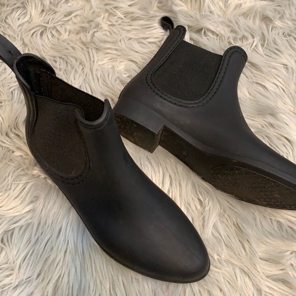 Jeffrey Campbell Shoes - Jeffrey Campbell short rain boots size 8